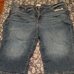 Classic Mid-Blue Denim Capris